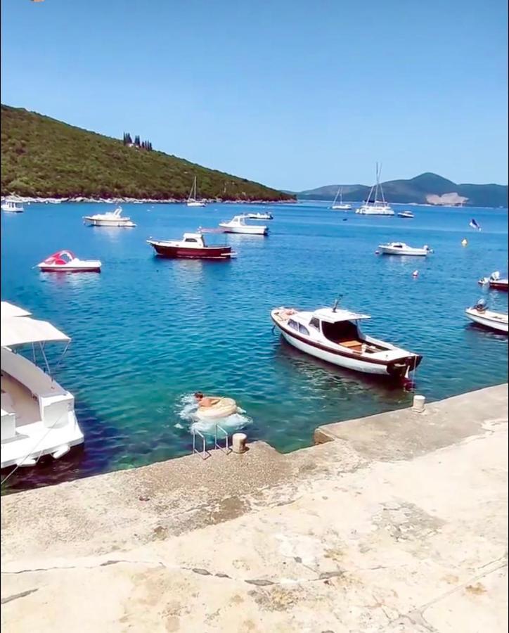 Lazarus Bigova Apartments Tivat Exterior photo
